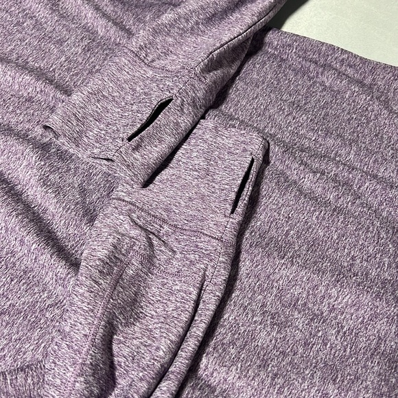 Purple athleisure shirt - Picture 3 of 9